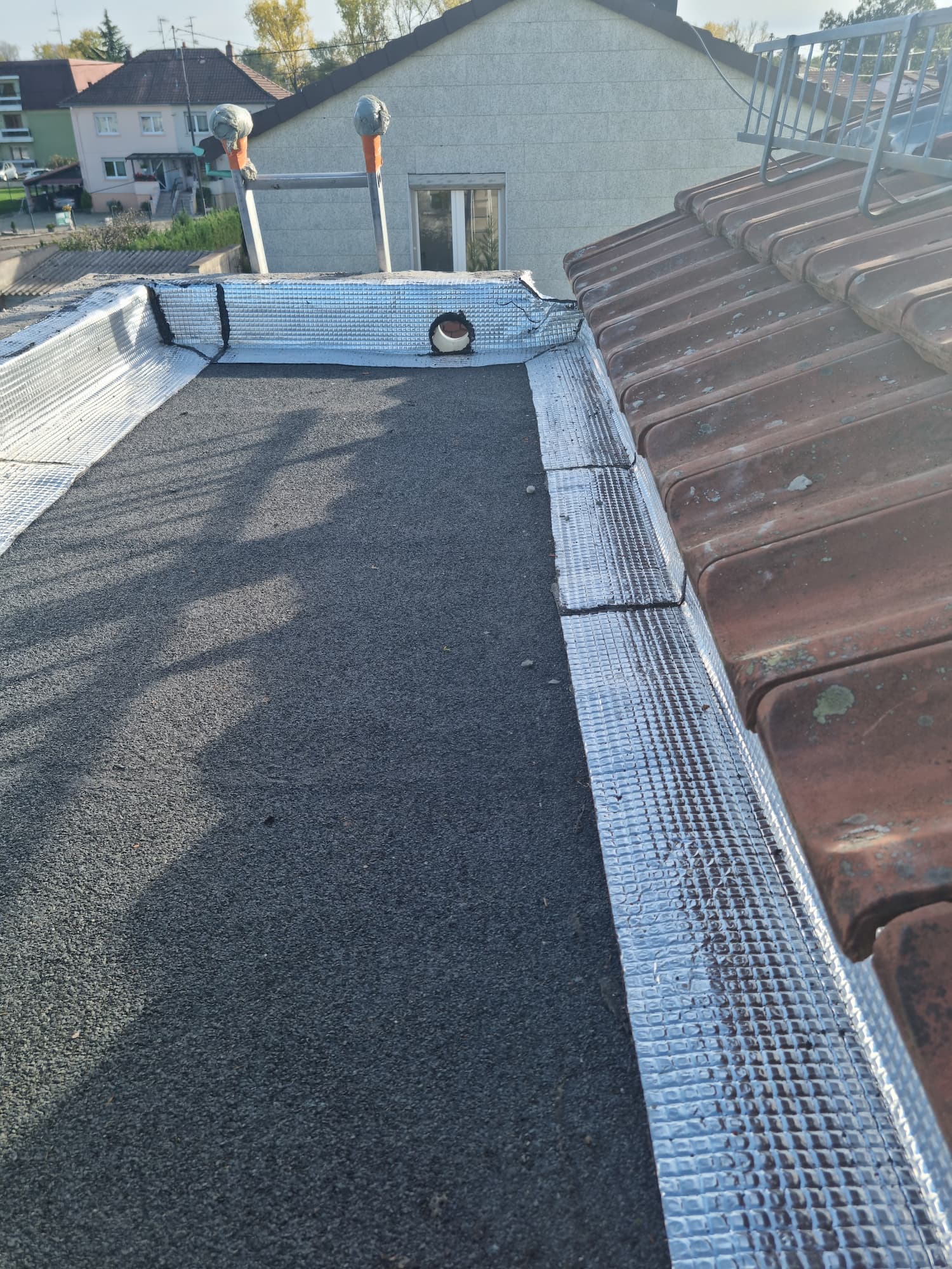 Travaux d&#8217;étanchéité pour toiture et pose de membrane proche de Mulhouse et Colmar Riedisheim 2